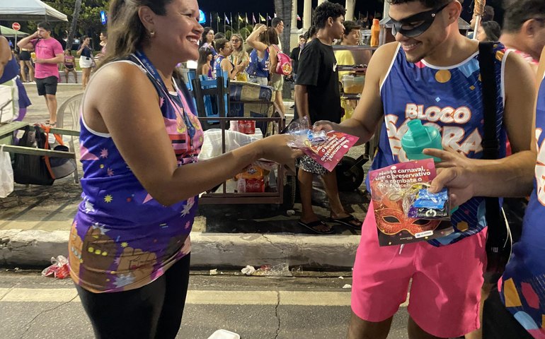 Saúde promove campanhas sobre prevenção contra Doenças Sexualmente Transmíssveis e para doação de sangue no Carnaval