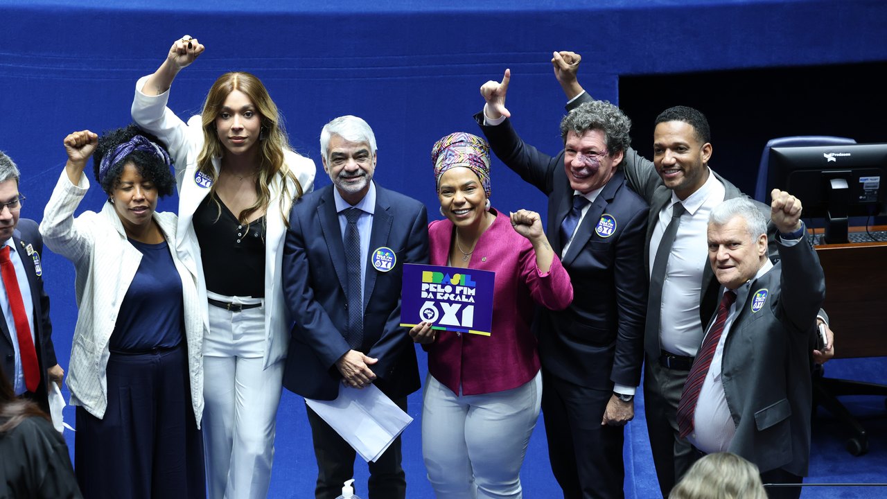 CUT elogia fim da ‘massacrante’ 6x1; CNI quer revisar PEC aprovada