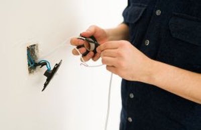 Dia do Eletricista: acidentes elétricos crescem 11,6% e segurança exige profissionais qualificados