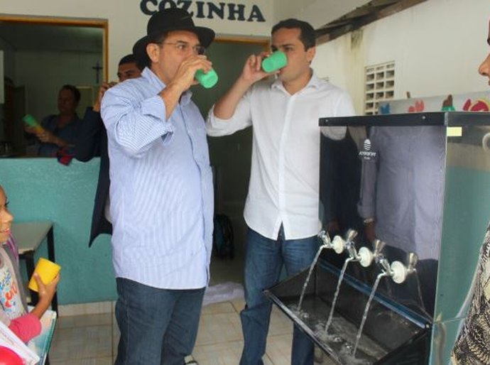 Quebrangulo: Estado entrega nascente para atender posto de saúde e escola