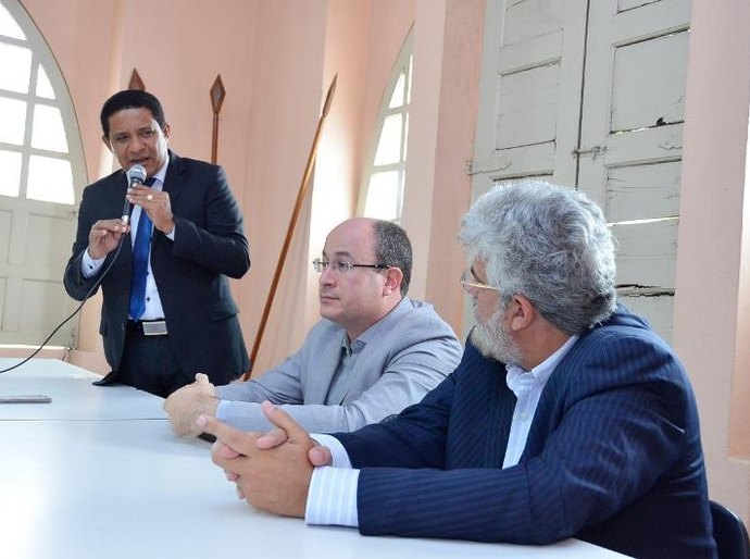 Prefeito Júlio Cezar faz palestra em seminário sobre boas práticas na gestão