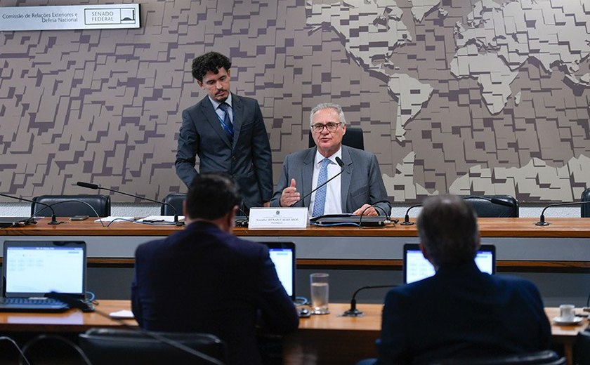 Renan, candidato em 25 à presidência do Senado