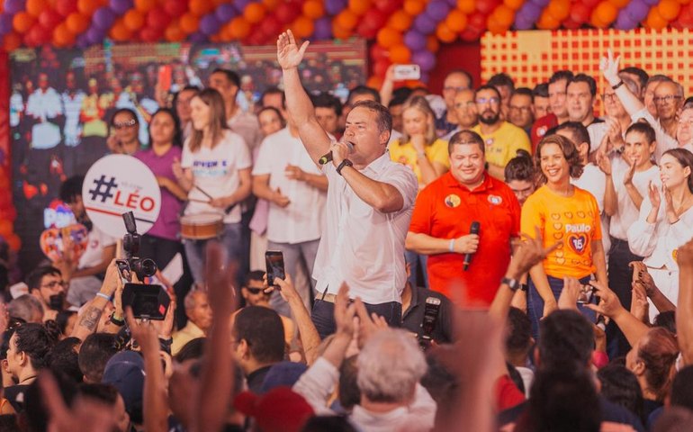 Renan Filho inicia campanha ao Senado como líder absoluto na intenção de votos