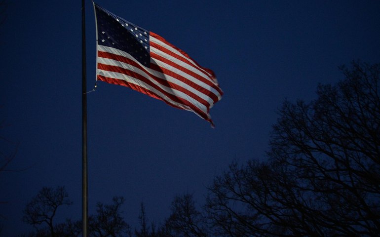 Ex-diplomata americano explica por que colapso dos EUA é inevitável