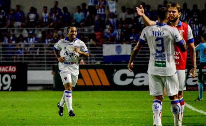 Edinho, ex-jogador do CSA marcou o segundo gol do Leão