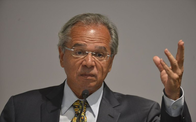 Com reforma do IPI, vai ter fogão e geladeira caindo de preço, diz Guedes