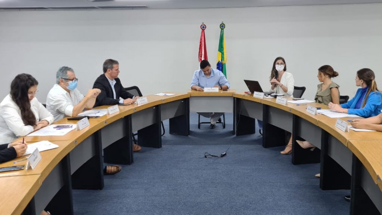 Maykon Beltrão participa de reunião extraordinária sobre o ‘Auxílio Chuvas’ no Palácio República dos Palmares