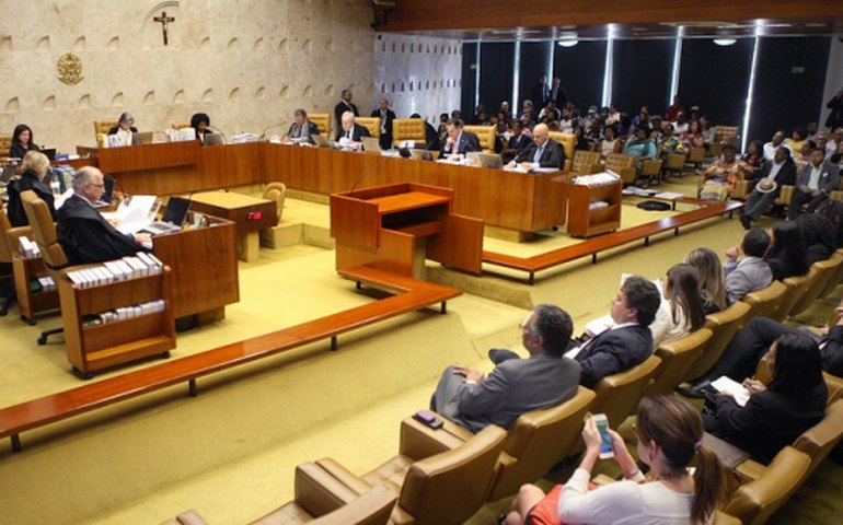 STF dá aval a acordos individuais para reduzir salário na crise