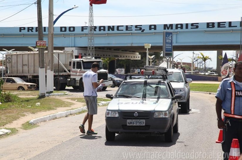 Saúde de Marechal promove blitz educativa de carnaval