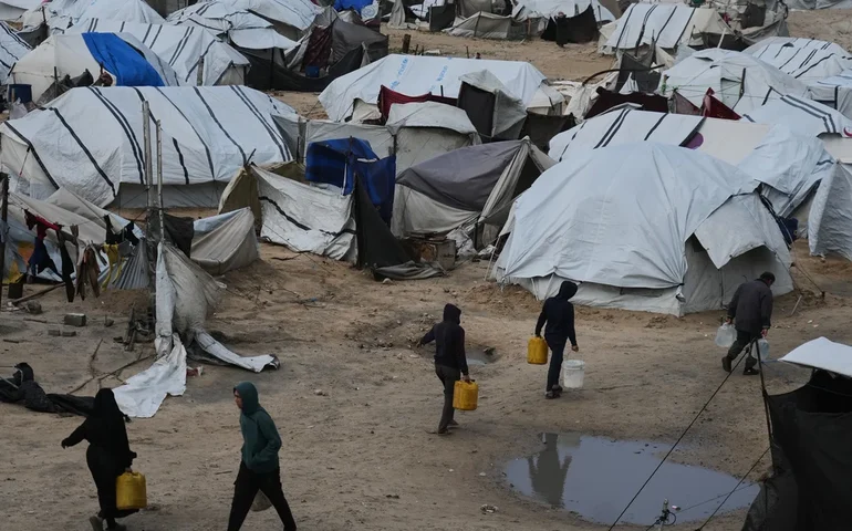 Condições de vida de Gaza pioram à medida que ventos fortes e hipotermia matam 5