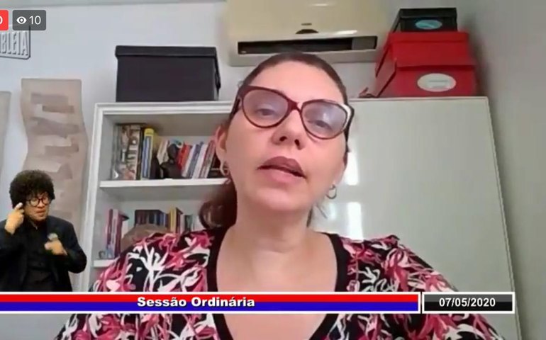 Deputada defende que transparência, saúde e pós-pandemia devem ser prioridades do Poder Público