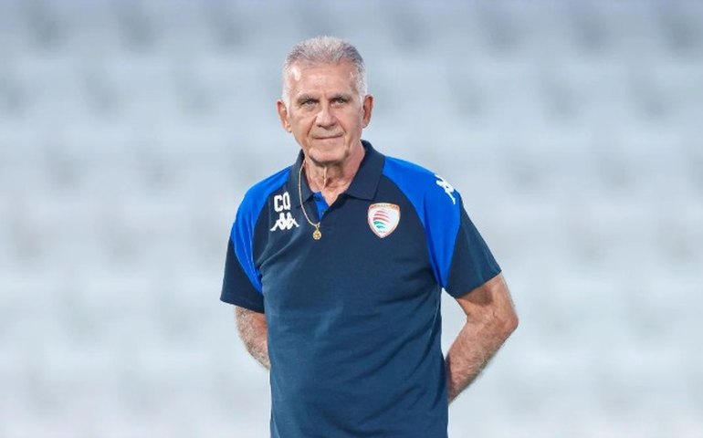 Carlos Queiroz, anunciado por Gana, iguala recorde de cinco Copas consecutivas e faz apelo pela paz