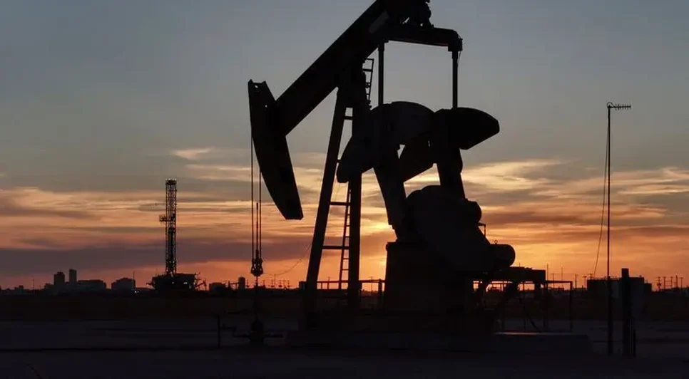 Novos ataques dos EUA ao Irã impulsionam preço do petróleo