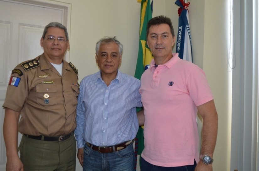Subcomandante da PM recebe visita de general da polícia argentina