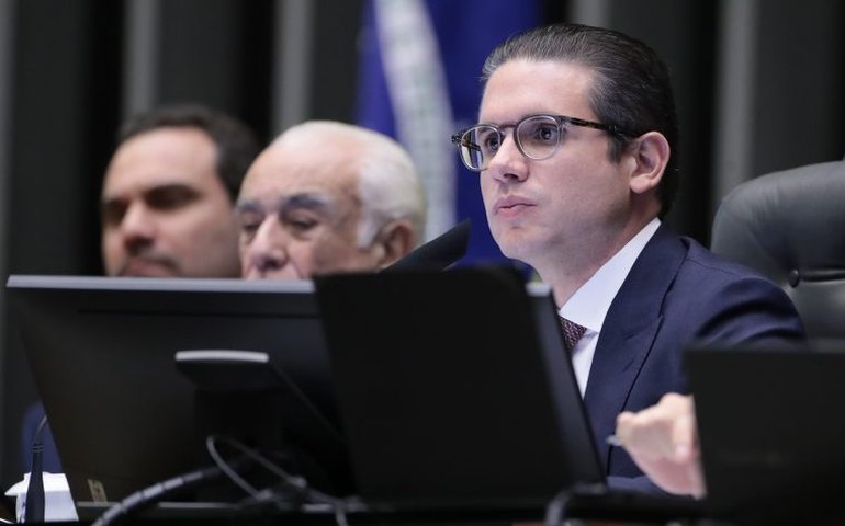Câmara aprova MP que reformula crédito consignado para trabalhador do setor privado; acompanhe