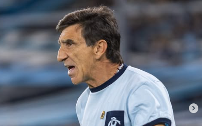 Técnico do Racing crava virada sobre a 'seleção' Flamengo e vaga na final: 'Nós vamos a Lima'