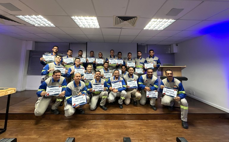 Mais oportunidades: Equatorial Alagoas certifica primeira turma da Escola de Eletricistas em 2025