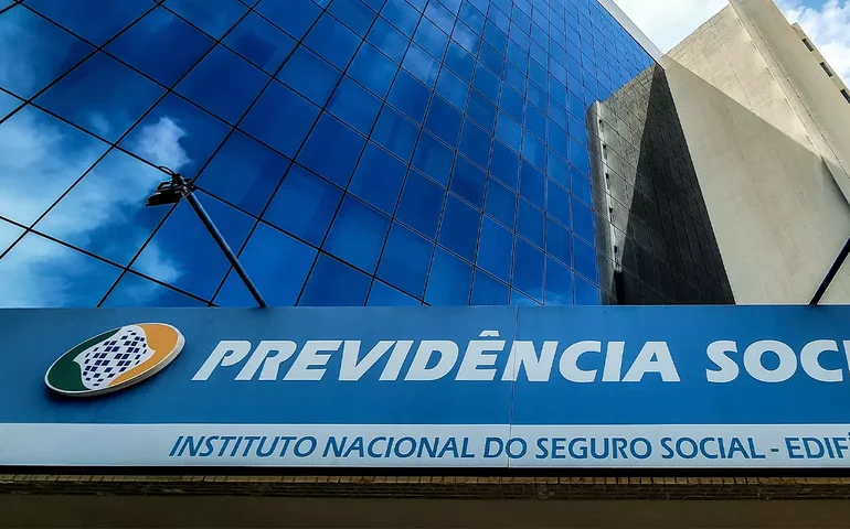'Leilão do Consignado INSS' é desconhecido por 57% dos beneficiários, diz pesquisa