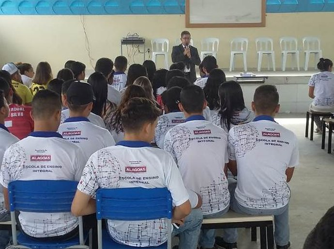 MP leva palestras sobre voto consciente e cidadania a estudantes do Pilar