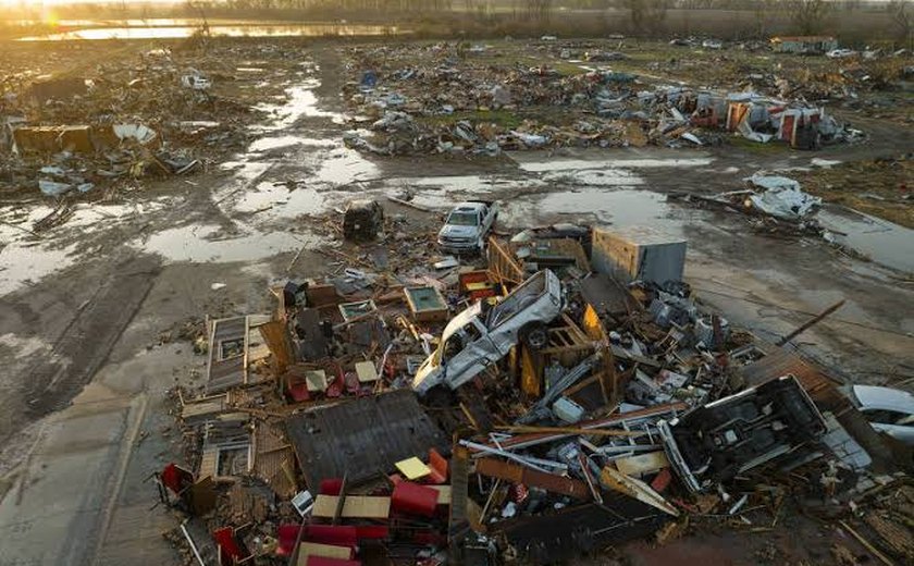 Tornados deixam pelo menos seis pessoas mortas no Tennessee