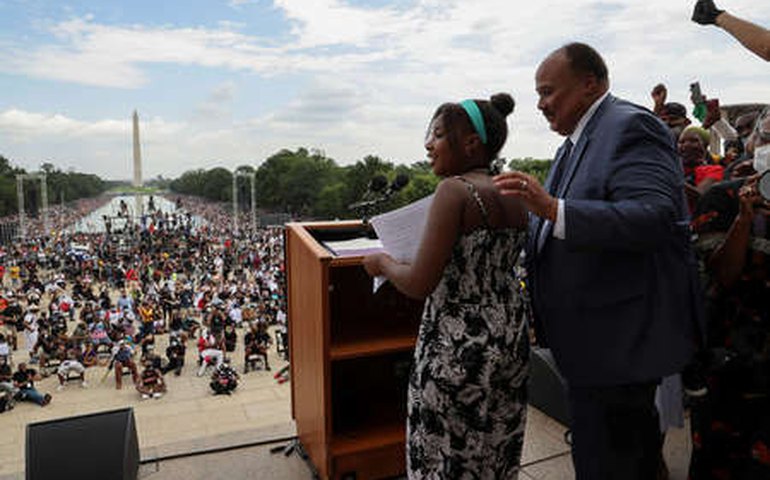 Marcha reúne milhares em Washington e evoca movimento de Martin Luther King