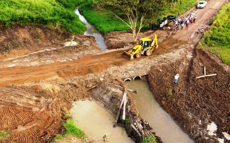 Programa Reconstruir Penedo recupera acesso ao povoado Espigão