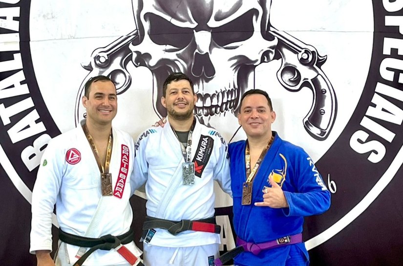 Agentes do DMTT vão para o pódio em competição de Jiu-Jitsu