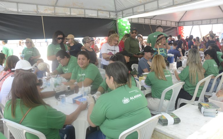  Central de Transplantes de Alagoas promove ação educativa sobre doações de órgãos em Maceió    