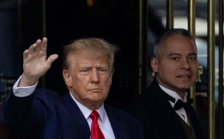 Trump se declara inocente de acusações em tribunal