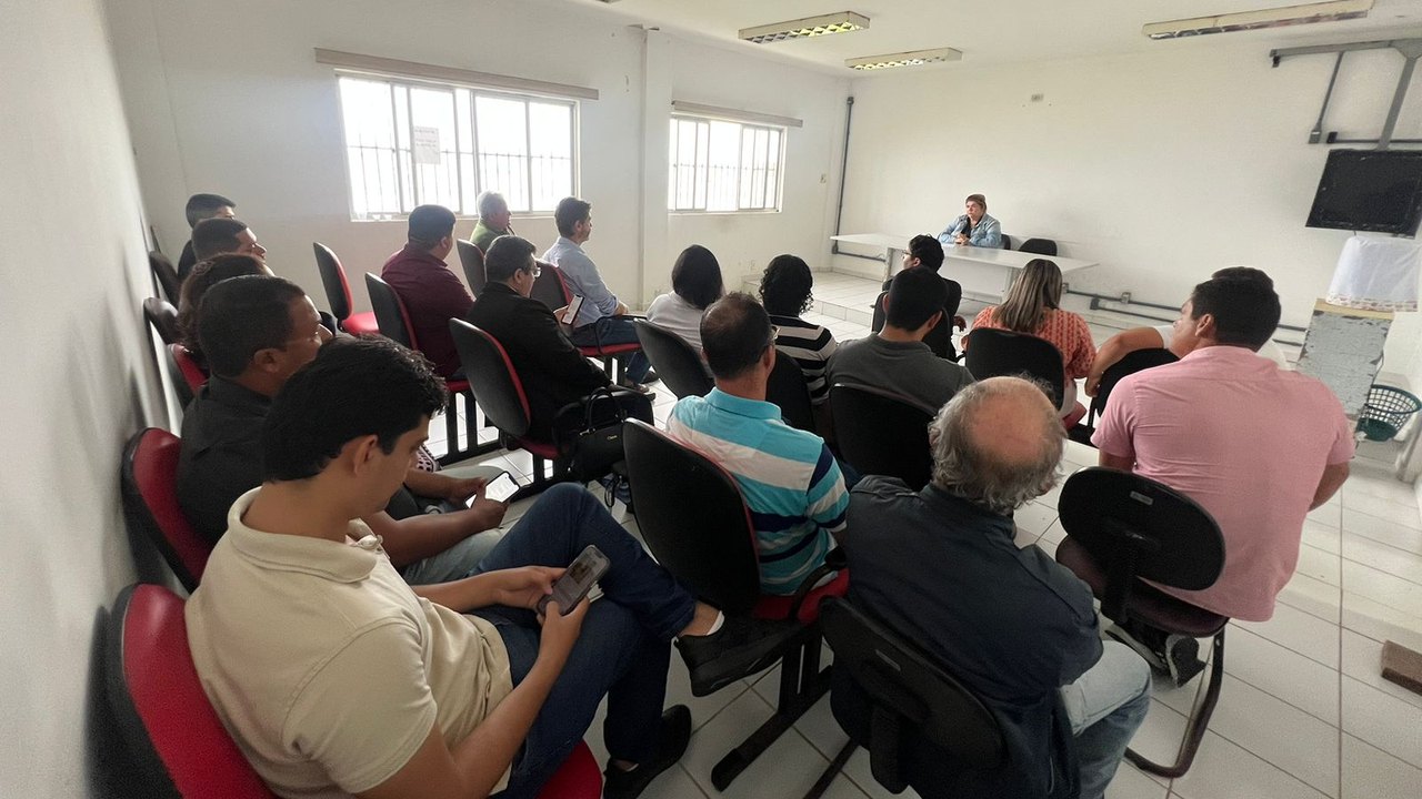 Vereadores cobram melhorias no serviço de distribuição de água