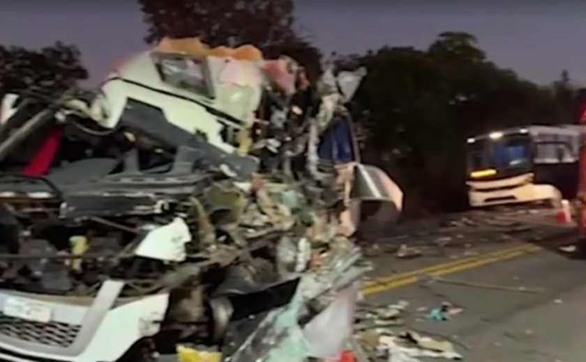 Acidente envolvendo ônibus de alunos da Universidade Federal do Pará deixa ao menos 5 mortos