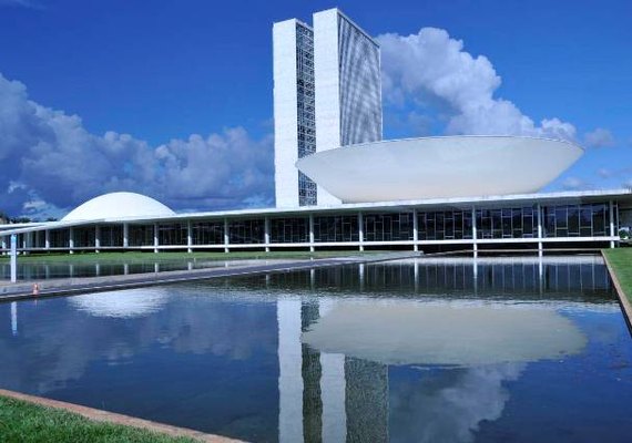 Veja as opções estudadas pelo Congresso para viabilizar o piso da enfermagem