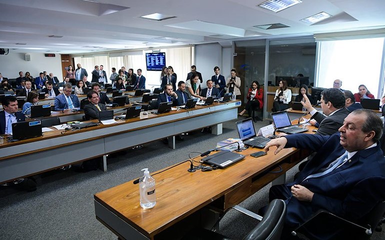 CCJ proíbe substituição de prisão por multa em crime de ameaça contra mulher