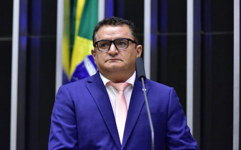 Comissão vai debater reestruturação da carreira de assistente social no Distrito Federal