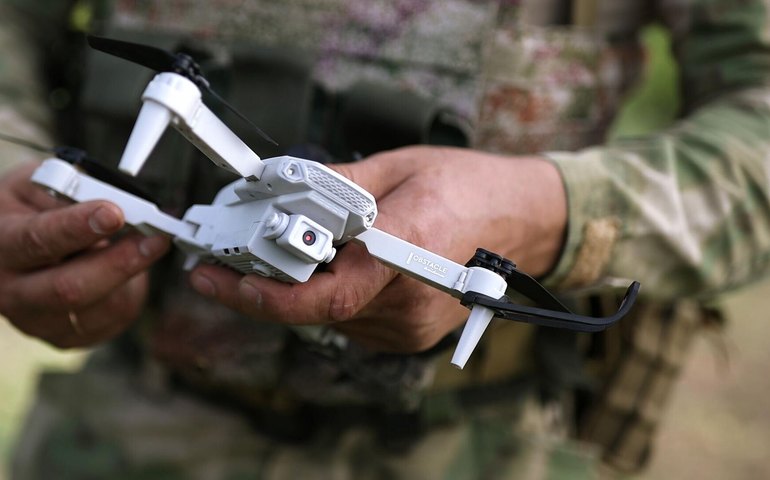 Laser é meio mais eficaz e barato de lutar contra drones, afirma especialista militar