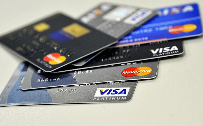 Endividamento de famílias chega a 77,4% em setembro