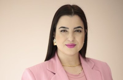 Ensino com propósito: a metodologia da Dra. Marina Carvalho na biomedicina estética