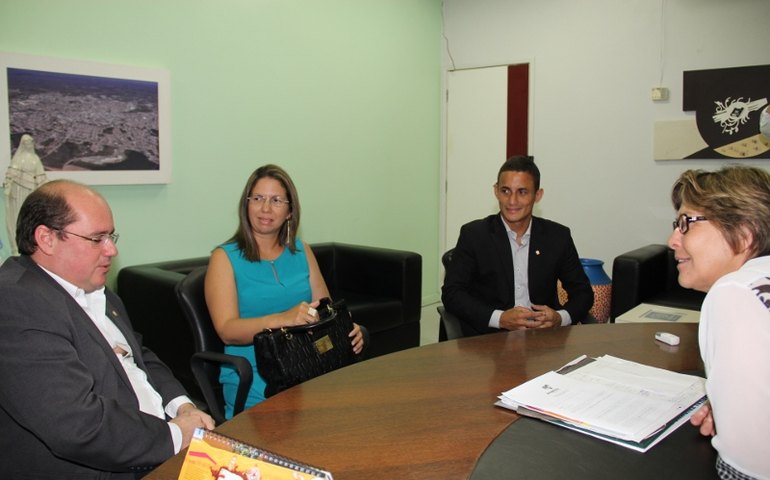 Arapiraca: Célia Rocha garante mais apoio para Rede de Proteção à Mulher