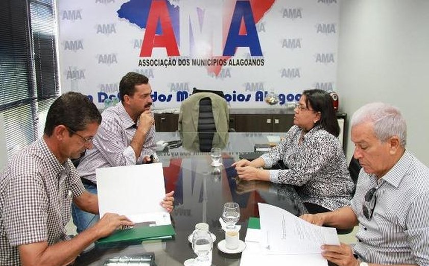 Fortalecimento da educação é tema de debate na AMA