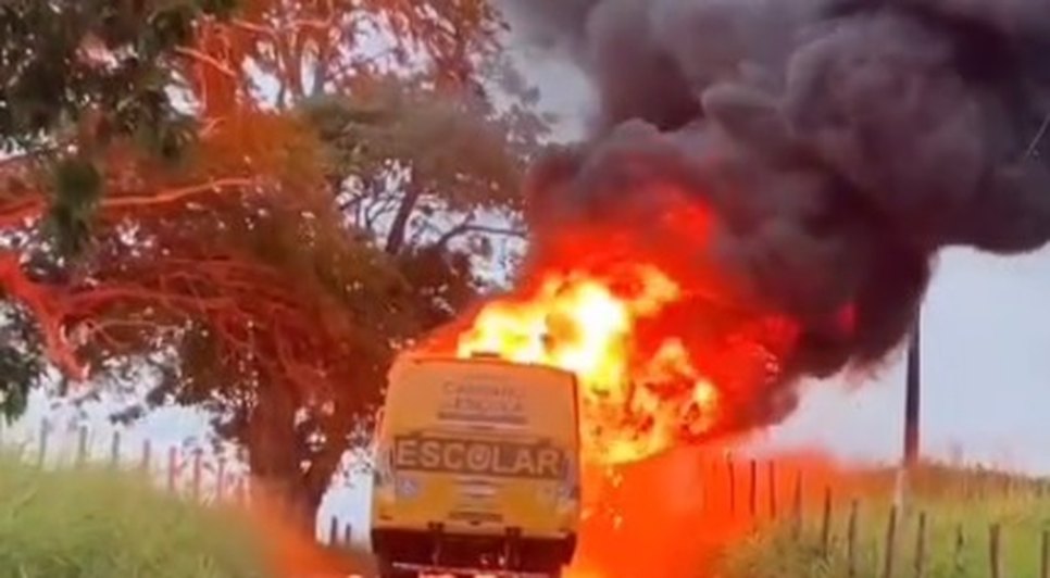 onibus_incendio_itabi_foto_redesocial_1100725 / Foto: Foto: Reprodução Redes Sociais