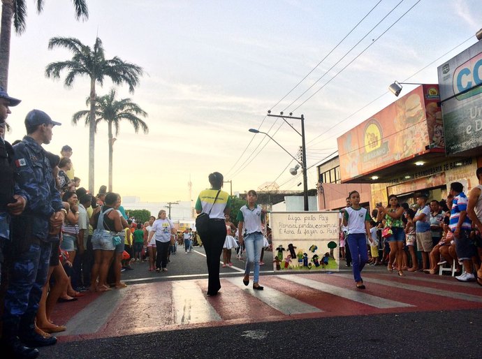 Educação Emocional e Social é tema do desfile de 92 anos de Arapiraca