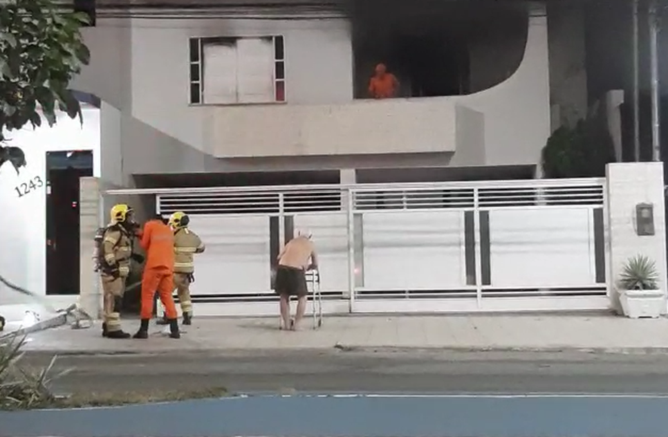 Incêndio atinge residência de idosos em Itabaiana