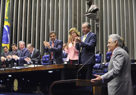 Congresso Nacional realiza sessão solene em homenagem aos 20 anos do Plano Real