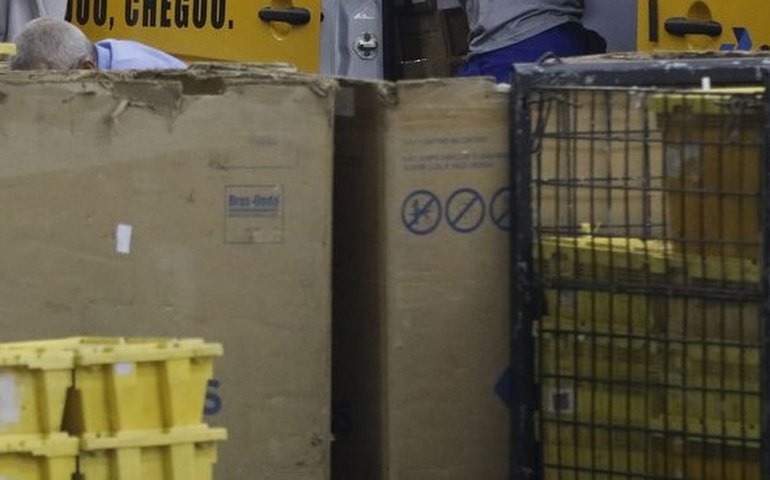 Expedição de caixas e papelão ondulado fica estável em agosto, aponta