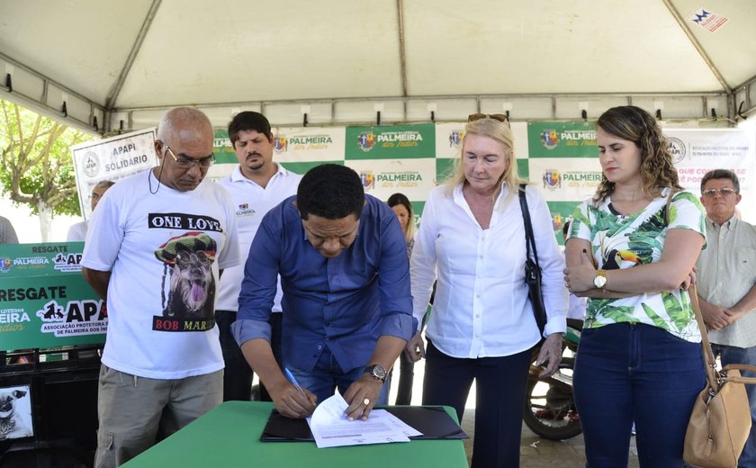 Prefeitura de Palmeira e Apapi firmam convênio para acolhimento de cães e gatos