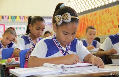 Escola 10 vai mobilizar professores articuladores em mais de 2 mil escolas