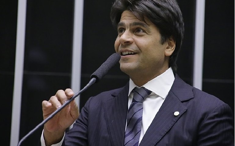 'Super-ricos': relator reduz a 6% alíquota para regularizar fundos e deixa JCP de fora