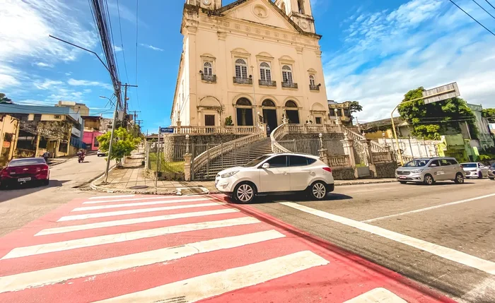 Celebrações religiosas acontecem na Catedral Metropolitana no Centro da capital
