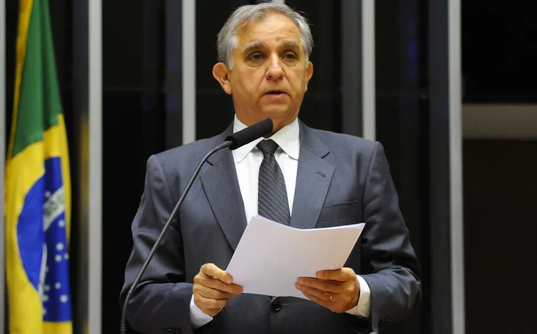 Izalci: Lula assumiu compromisso de retirar fundo do DF do limite de gastos do arcabouço