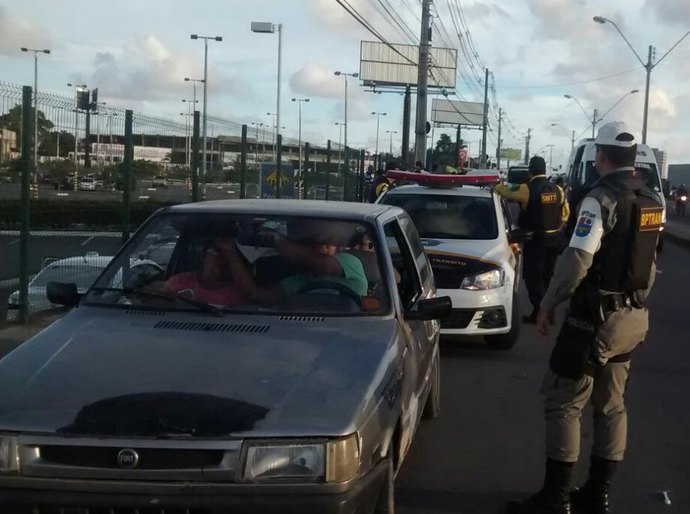 Operações intensificam combate ao transporte irregular em Maceió